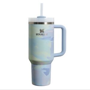 (NWT) Stanley 40 oz. Quencher H2.0 FlowState Tumbler in Cool Serene Brushstrokes